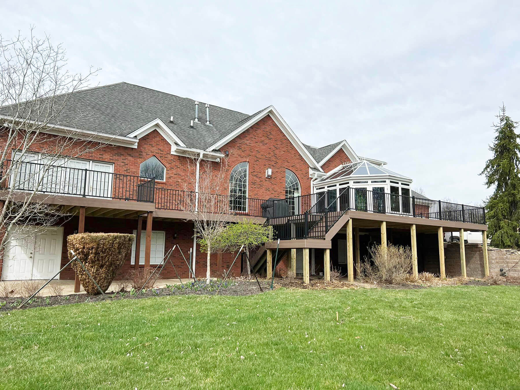 Why Choose Decks Unlimited for Your Louisville Deck Project
